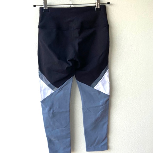 🛑SOLD Splits 59 Black Cropped Performance Leggings - Picture 5 of 7